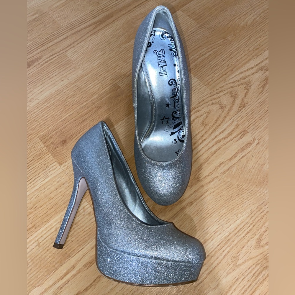 silver glitter heel